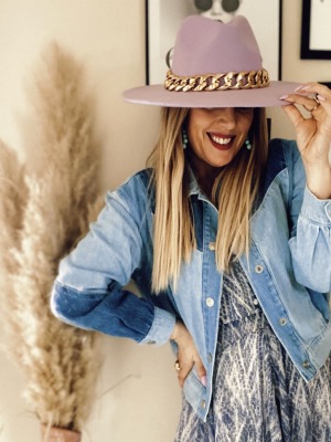 CHAPEAU CHAÎNE LILAS