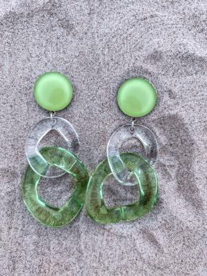 BOUCLES PENDANTES MAILLONS VERT TRANSLUCIDES