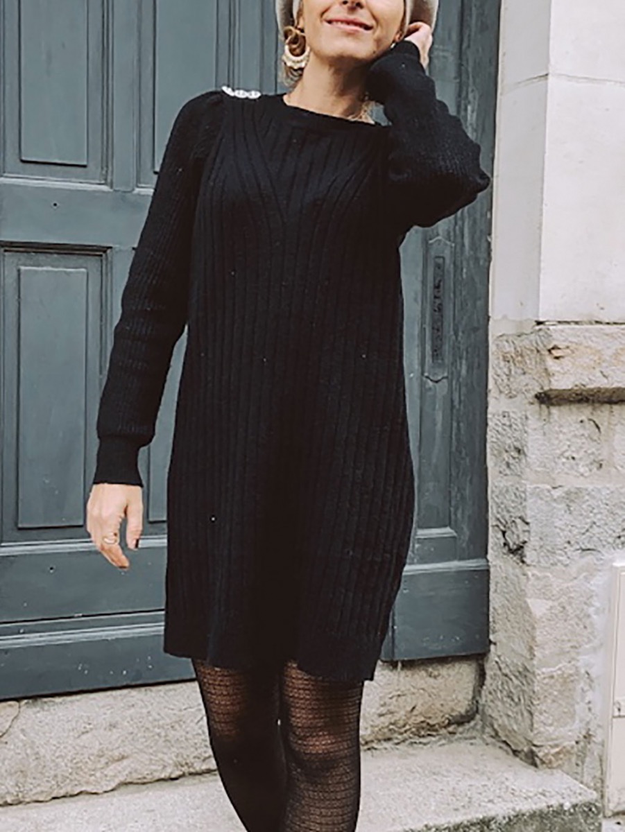 robe pull avec collant noir